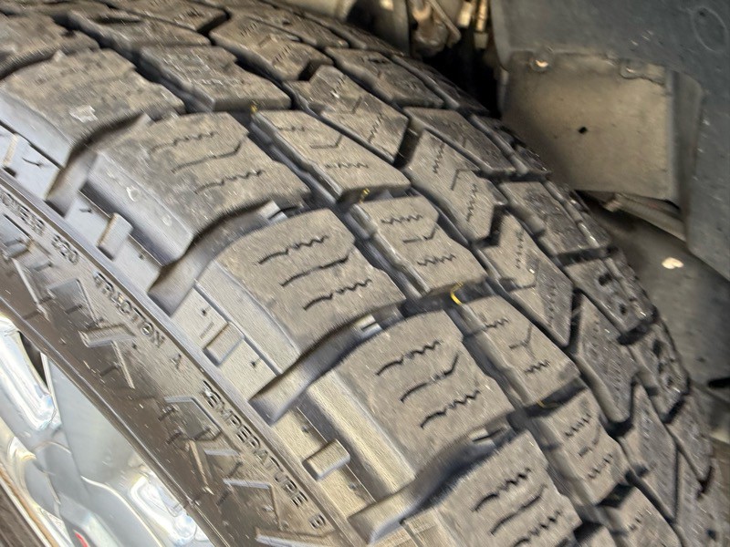 2004 GMC Envoy Image 33