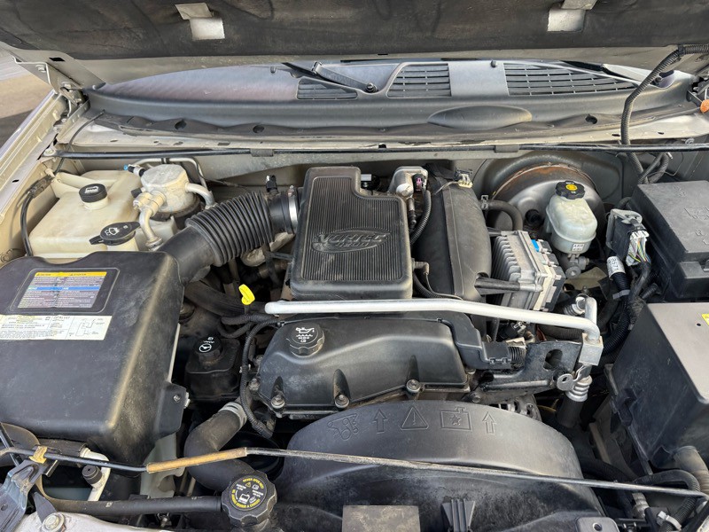 2004 GMC Envoy Image 34