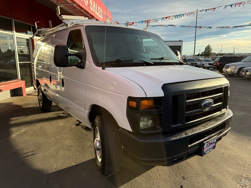2013 Ford Econoline Image 11