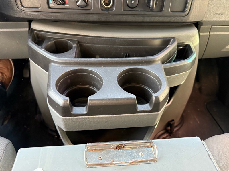 2013 Ford Econoline Image 19