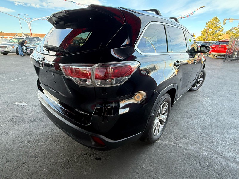 2015 Toyota Highlander Image 7