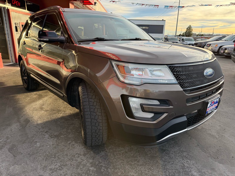 2016 Ford Explorer Image 8