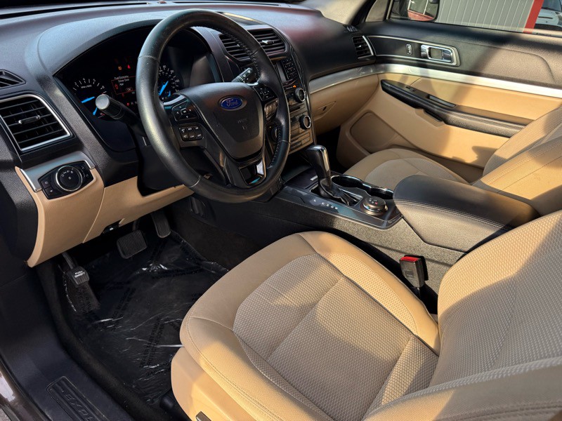 2016 Ford Explorer Image 13