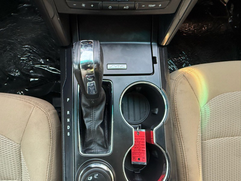 2016 Ford Explorer Image 18