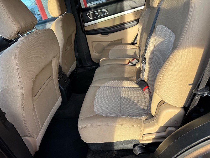 2016 Ford Explorer Image 27