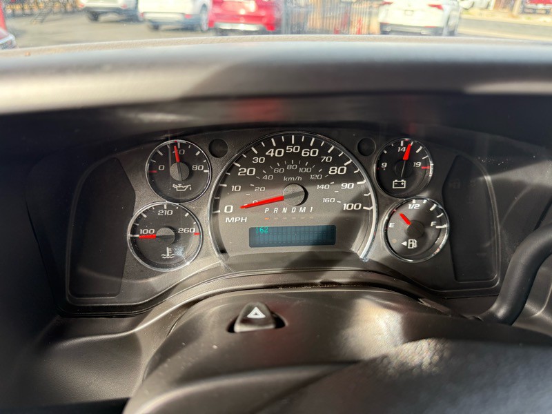 2015 Chevrolet Express Image 22