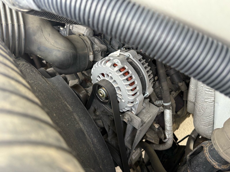 2015 Chevrolet Express Image 25