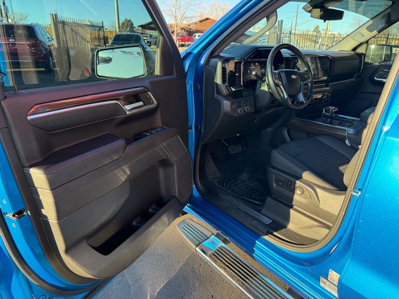 2022 Chevrolet Silverado 1500 Image 11