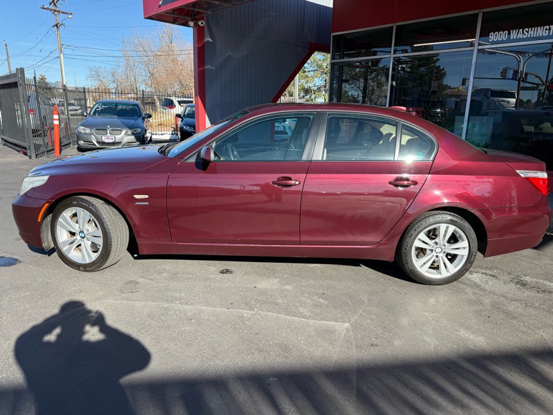 2009 BMW 5 Series Image 2