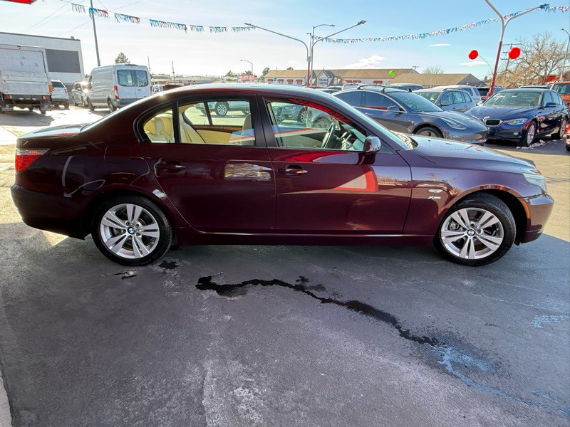 2009 BMW 5 Series Image 8