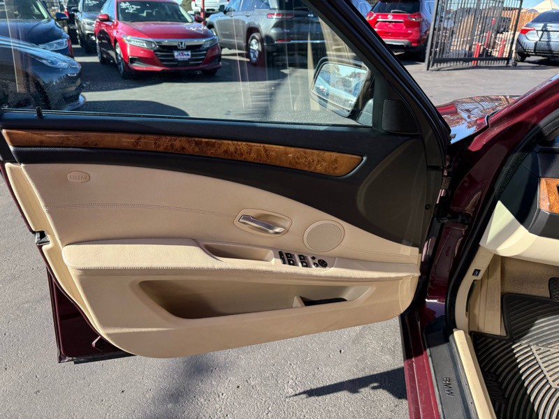 2009 BMW 5 Series Image 13