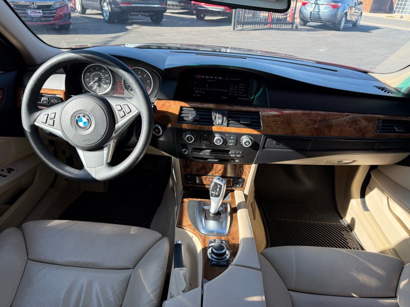 2009 BMW 5 Series Image 16