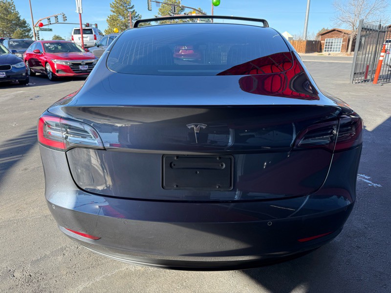 2020 Tesla Model 3 Image 4