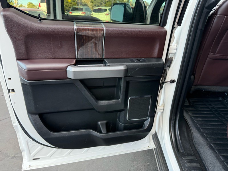 2016 Ford F-150 Image 28