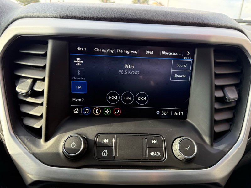 2020 GMC Acadia Image 17