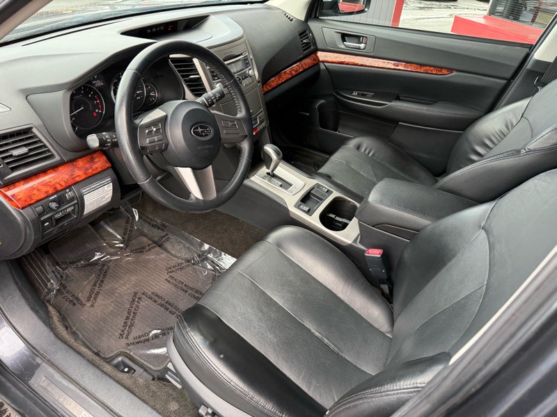 2011 Subaru Outback Image 15