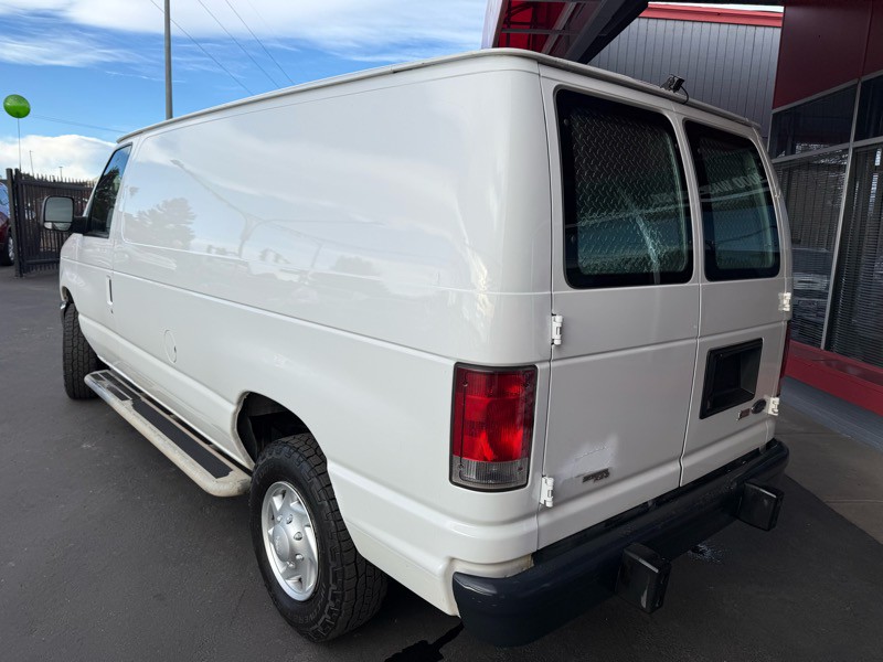 2014 Ford Econoline Image 3