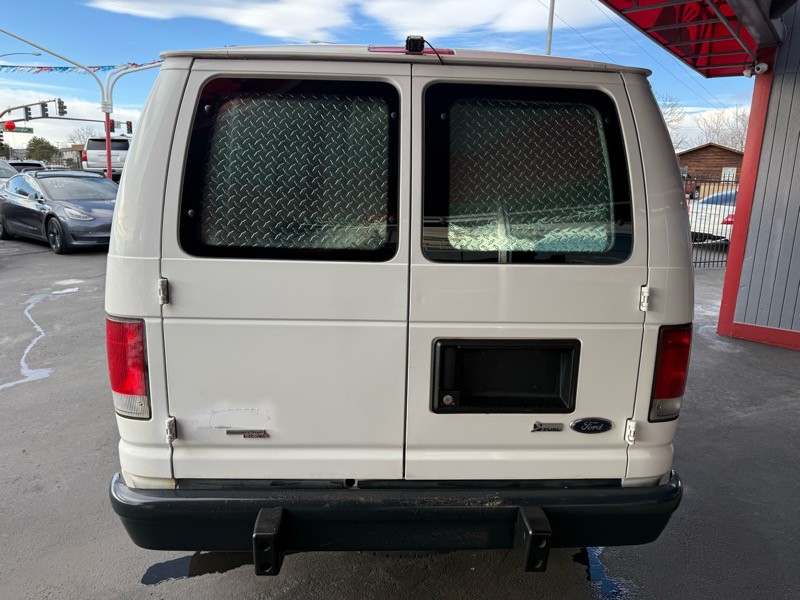 2014 Ford Econoline Image 4