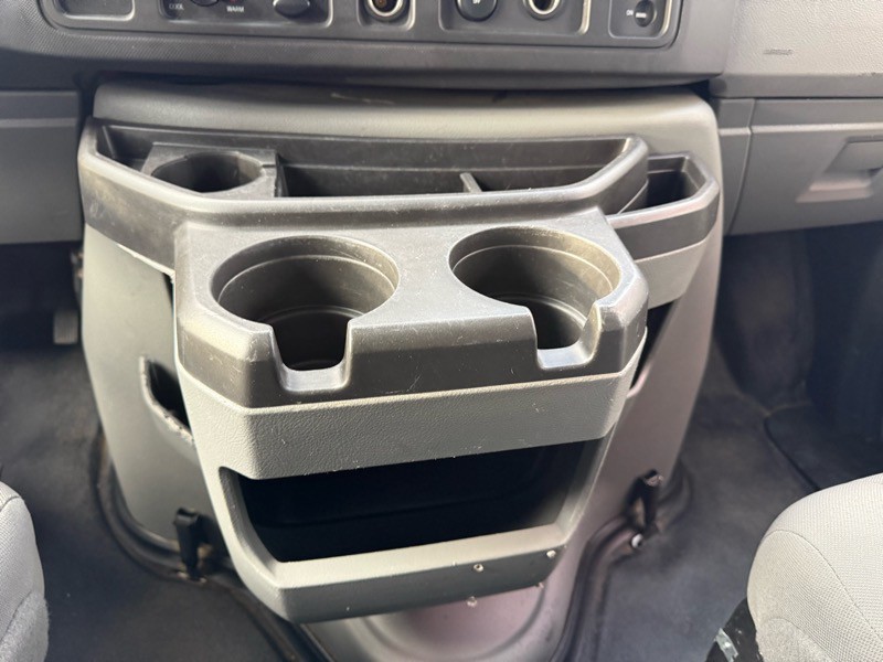 2014 Ford Econoline Image 18