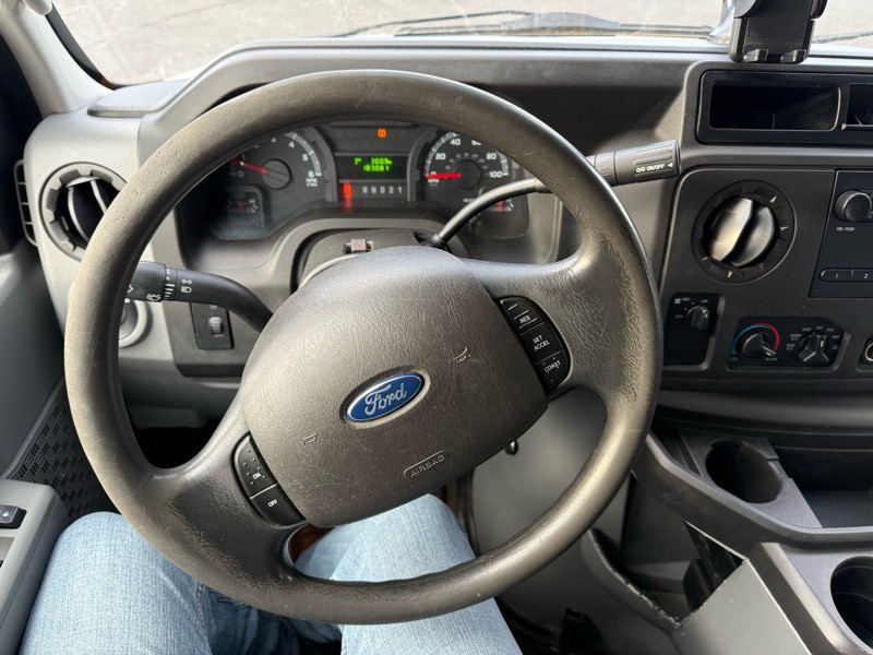 2014 Ford Econoline Image 20