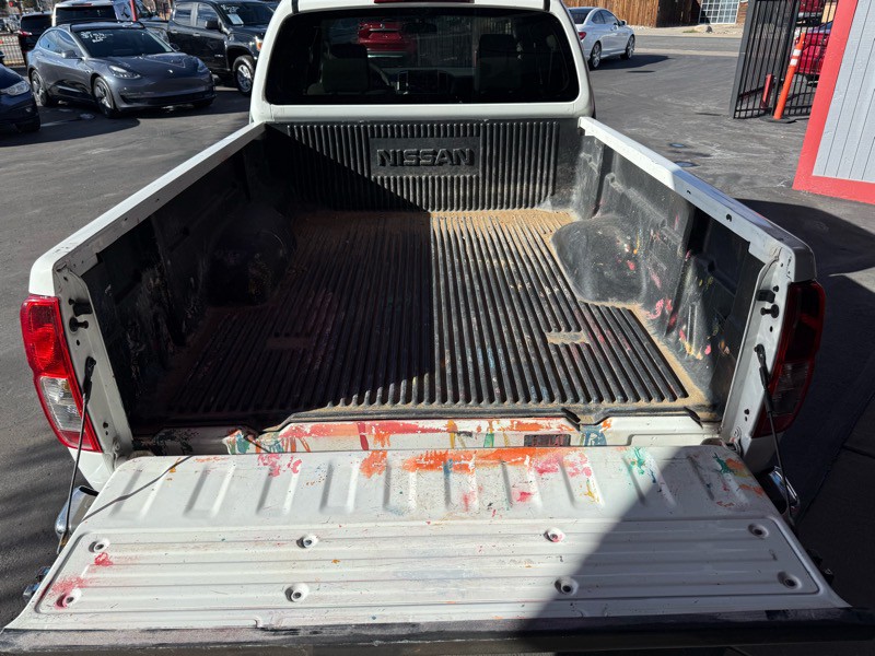 2016 Nissan Frontier Image 5