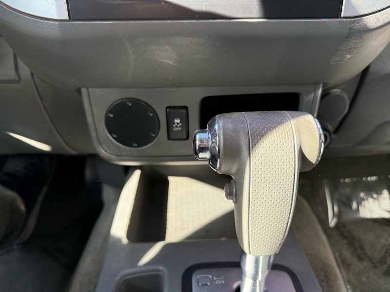 2016 Nissan Frontier Image 17