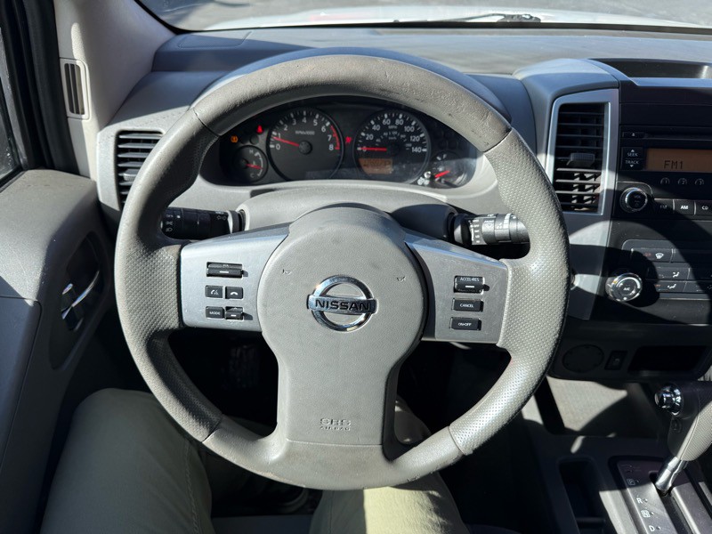 2016 Nissan Frontier Image 21