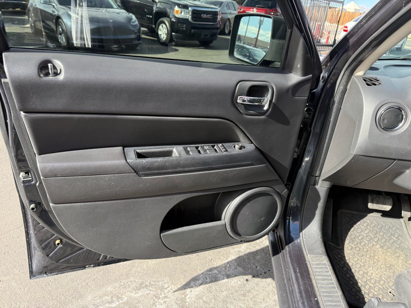 2014 Jeep Patriot Image 12