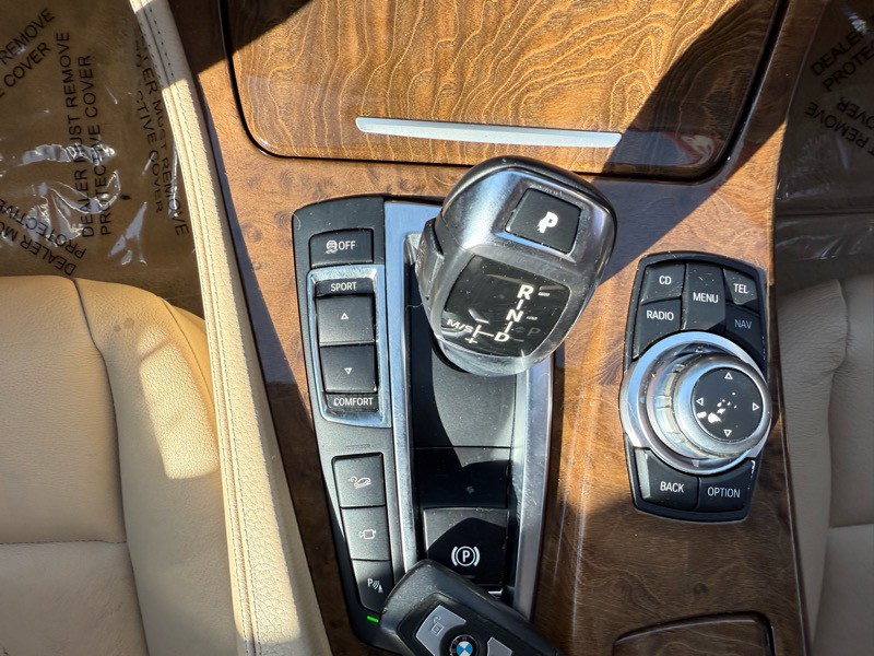 2012 BMW 5 Series Image 19