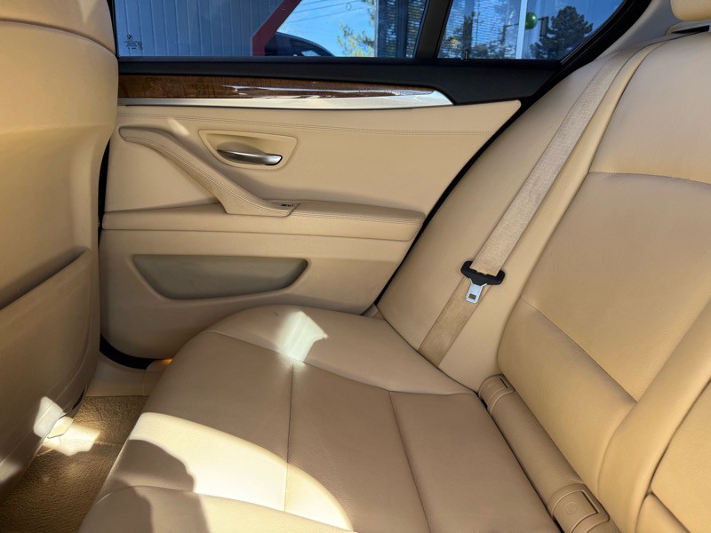 2012 BMW 5 Series Image 31