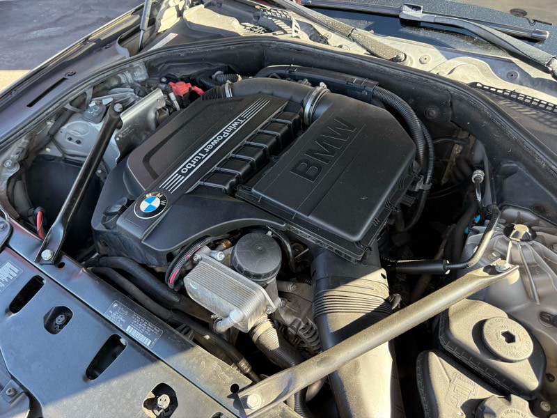 2012 BMW 5 Series Image 34