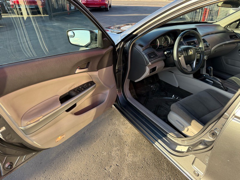 2009 Honda Accord Image 12