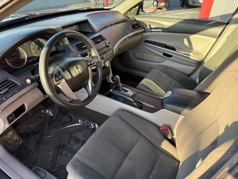 2009 Honda Accord Image 15