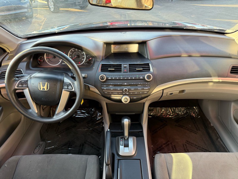 2009 Honda Accord Image 16