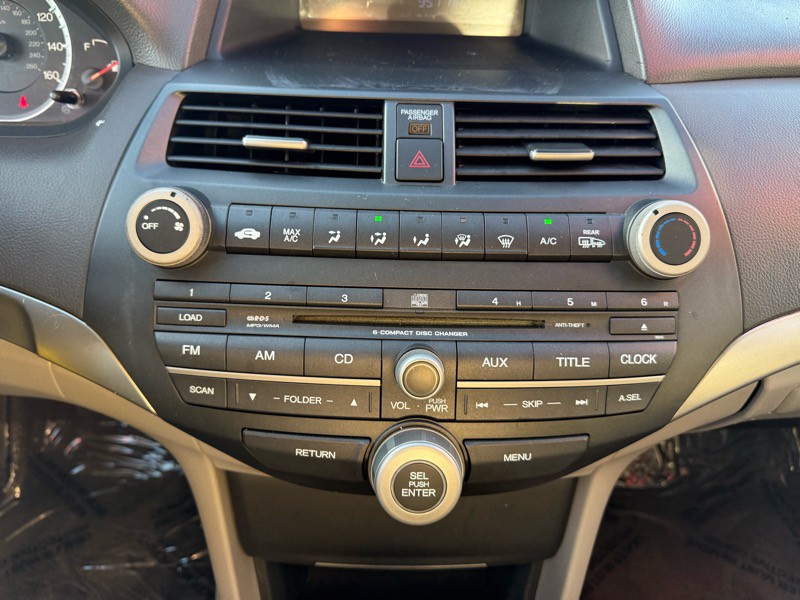 2009 Honda Accord Image 19