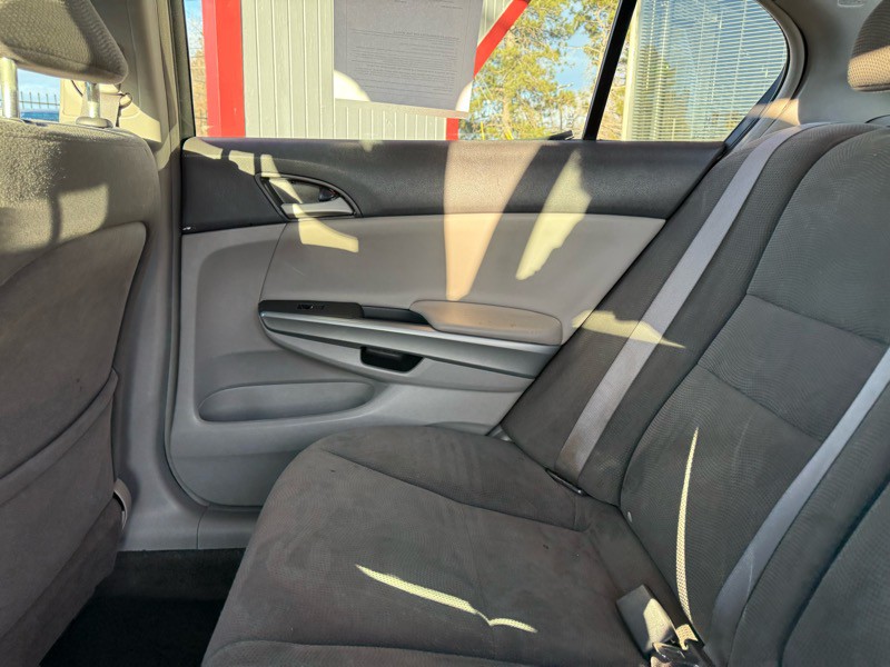 2009 Honda Accord Image 28