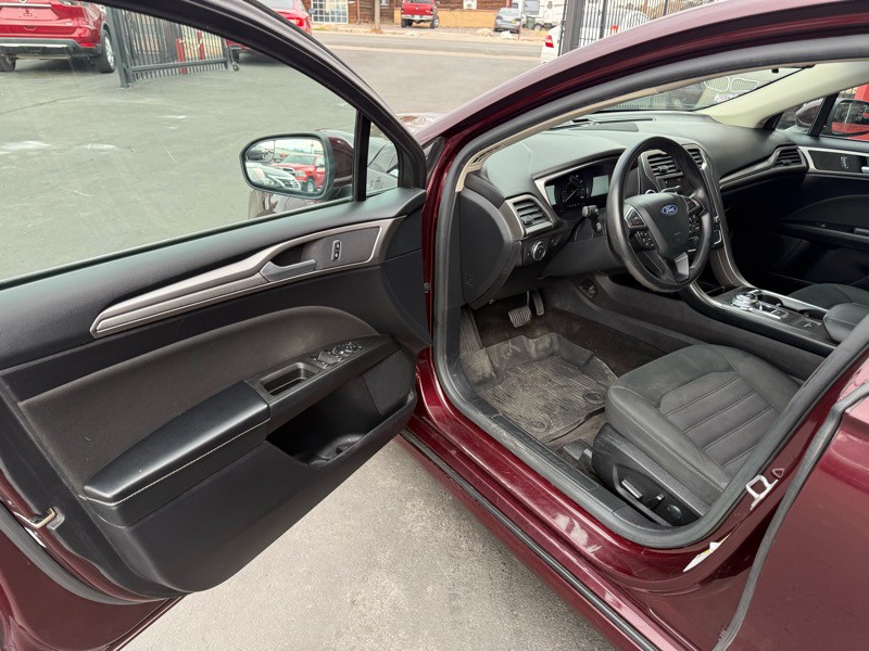 2018 Ford Fusion Image 11