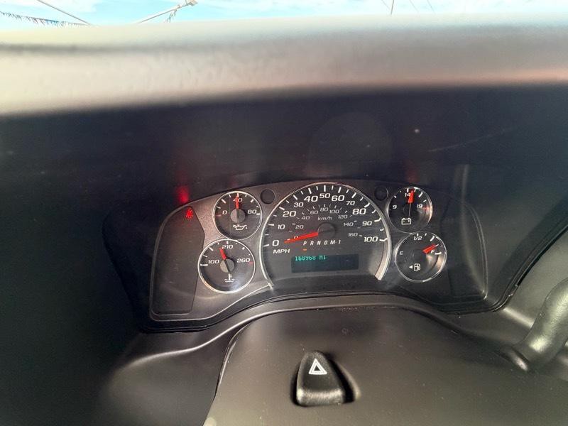 2016 Chevrolet Express Image 20