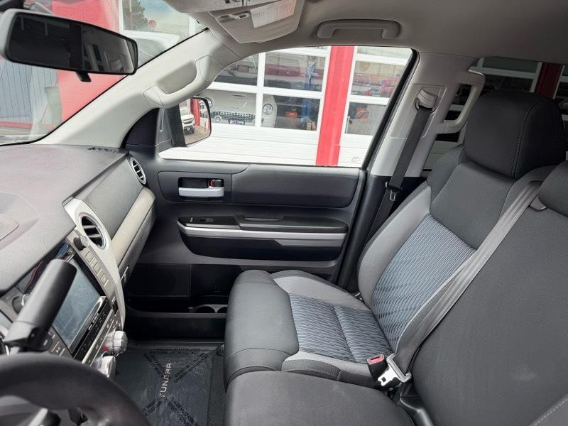2016 Toyota Tundra Image 13