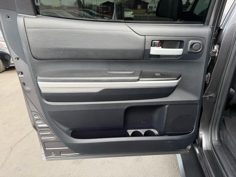 2016 Toyota Tundra Image 21