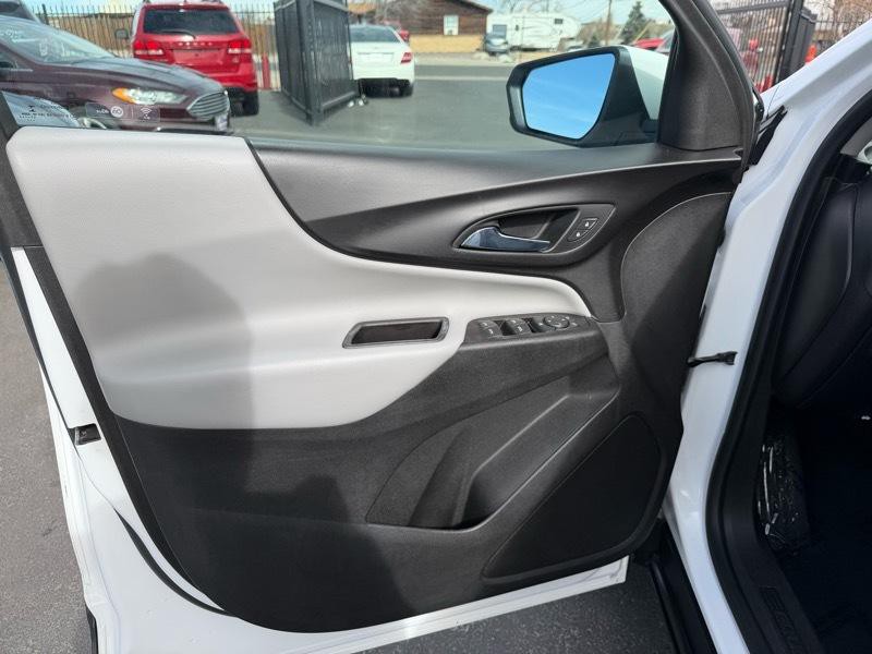 2018 Chevrolet Equinox Image 12