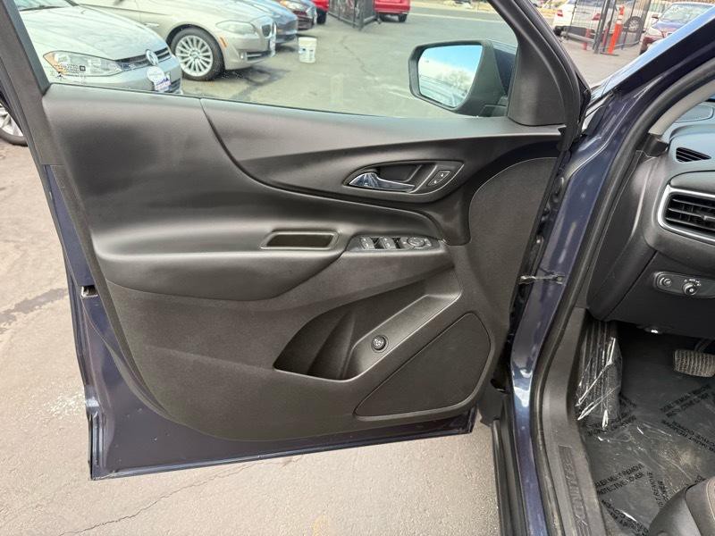 2018 Chevrolet Equinox Image 12