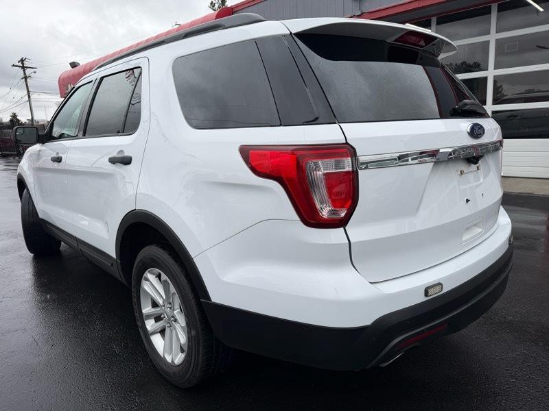 2017 Ford Explorer Image 3