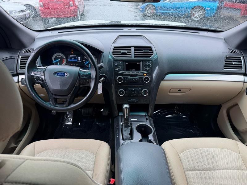 2017 Ford Explorer Image 14