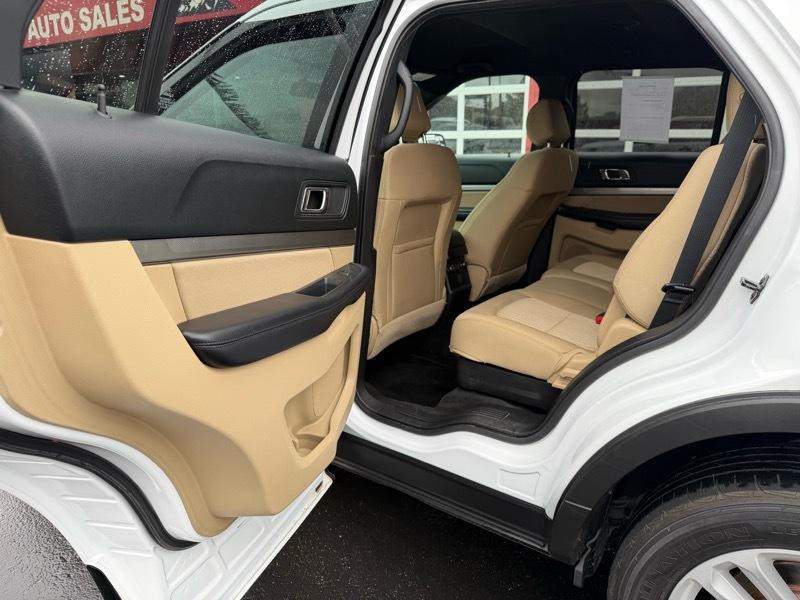2017 Ford Explorer Image 21