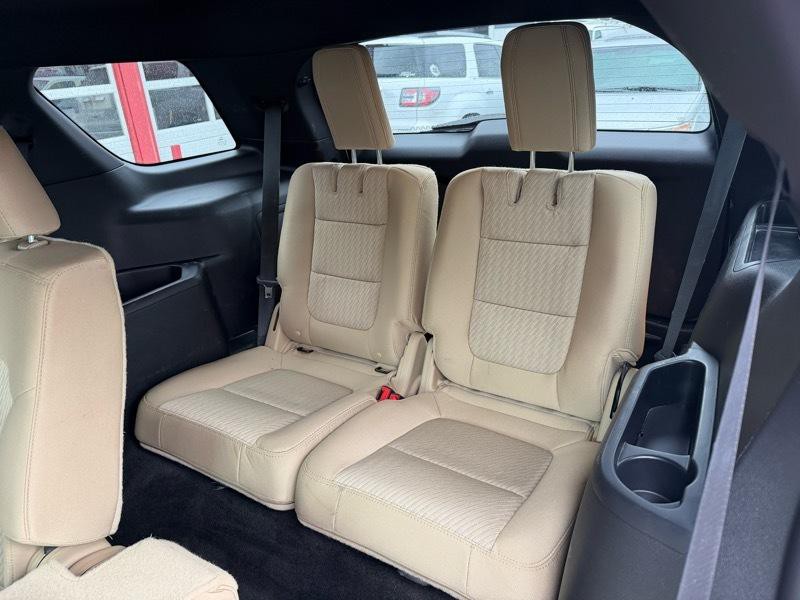 2017 Ford Explorer Image 26