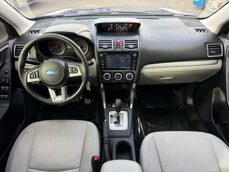 2018 Subaru Forester Image 16