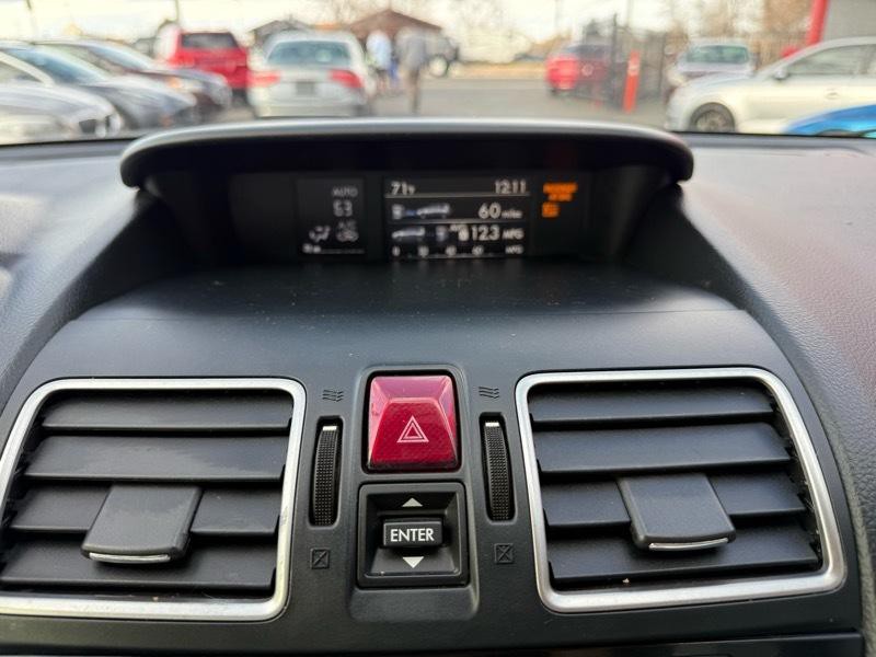 2018 Subaru Forester Image 18