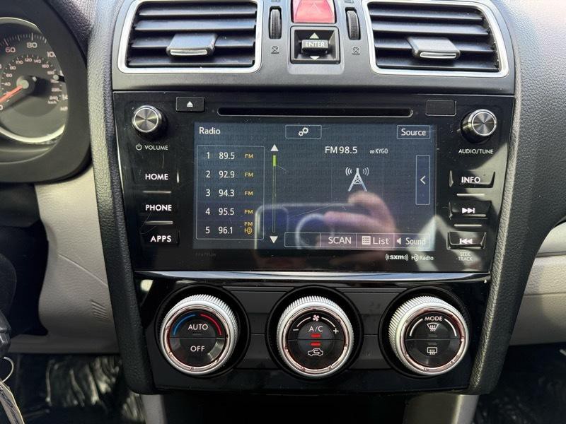 2018 Subaru Forester Image 19