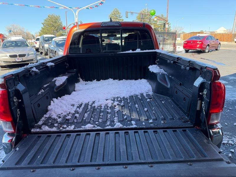 2016 Toyota Tacoma Image 5